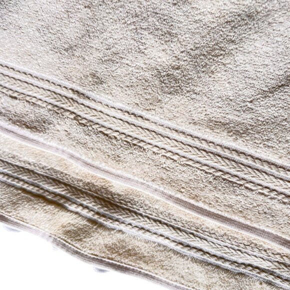 Vtg RA Briggs Embroidered Pastel Yellow Bath Towels Set of 2 Eyelet Trim USA - Picture 4 of 13